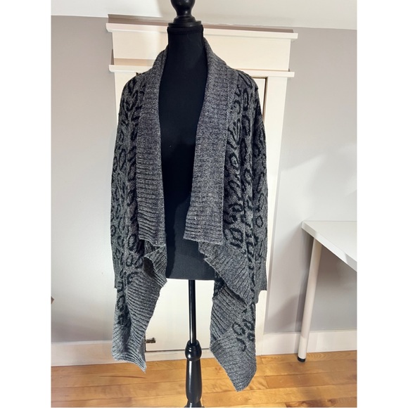 Leopard Print open sweater Size M Black Grey - Picture 2 of 7